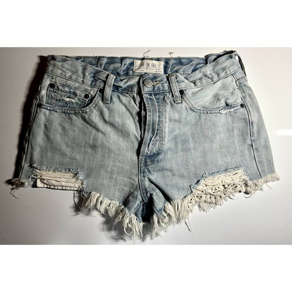 Free People Cut Off Light Wash Shorts Denim Lace Detail 27 - Picture 1 of 10